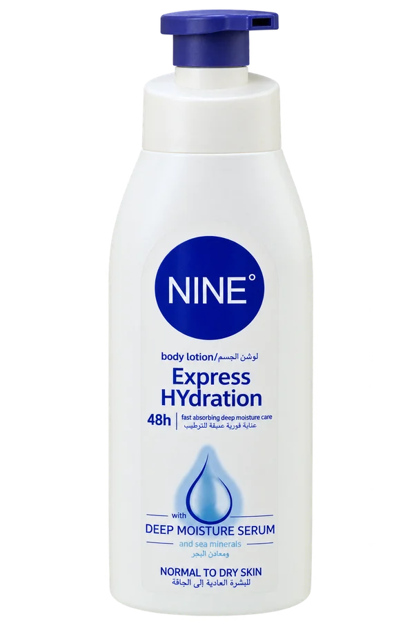 Lotion NINE Express Hydration en flacon blanc à pompe violette